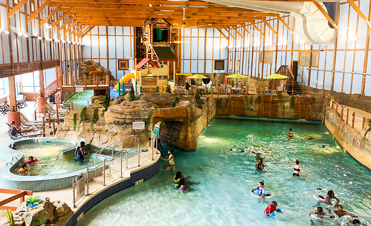 Grand Bear Resort Indoor Waterpark